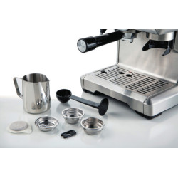 Espresso-maskin i metall, med kvarn
