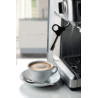 Espresso-maskin i metall, med kvarn