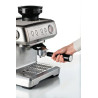 Espresso-maskin i metall, med kvarn